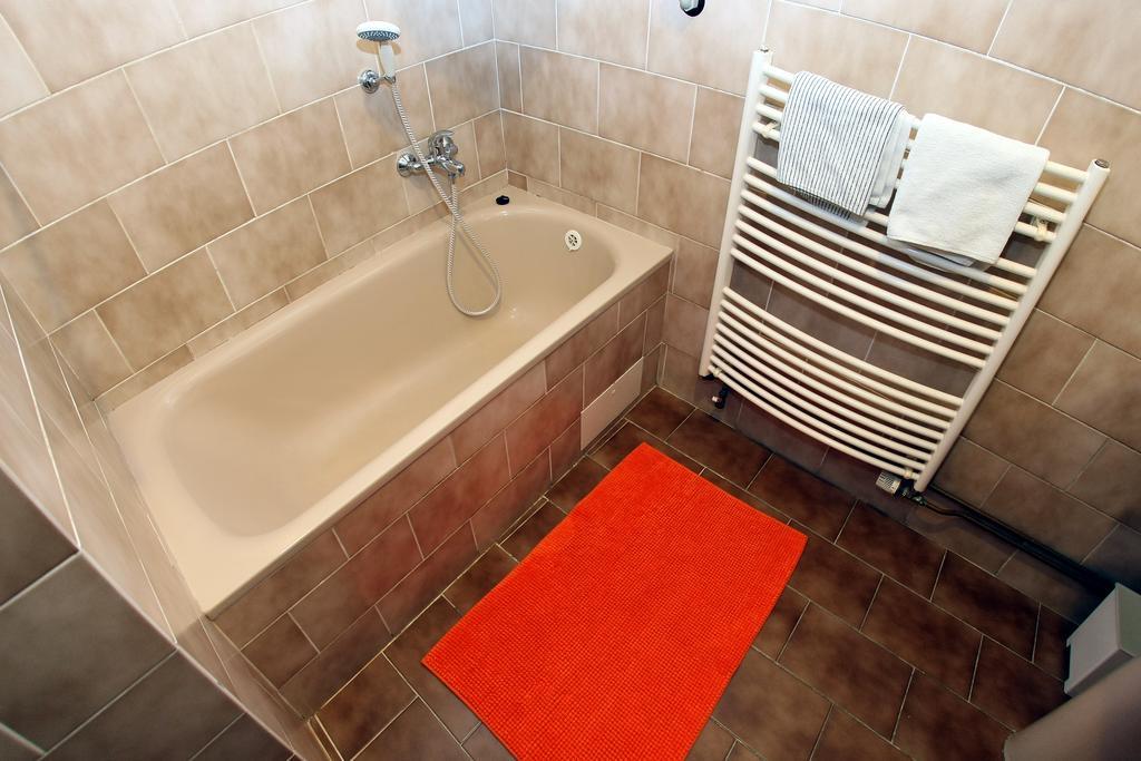 Family Hotell Domažlice Exteriör bild