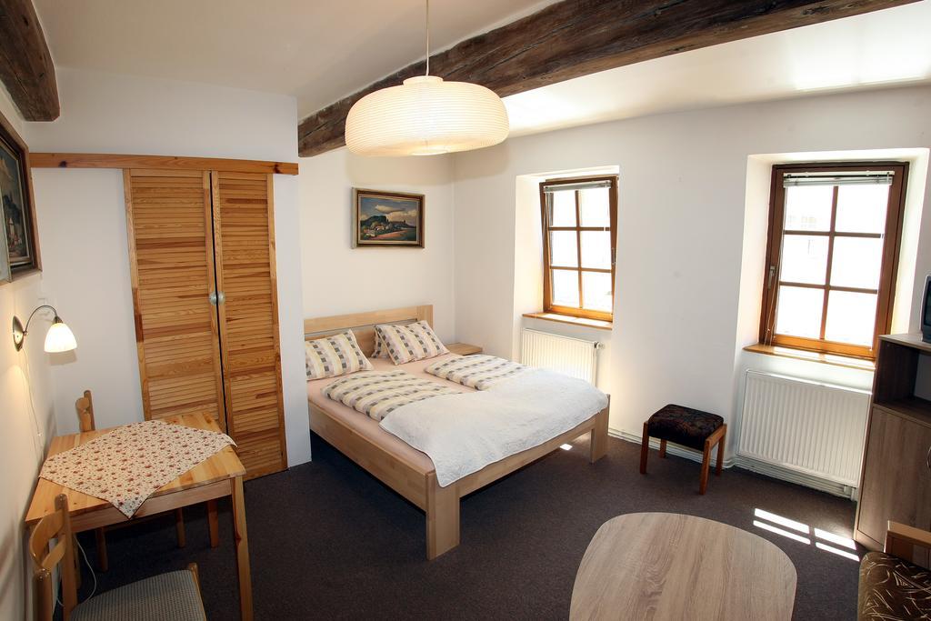 Family Hotell Domažlice Exteriör bild