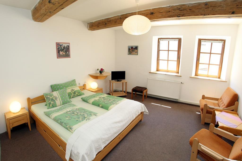 Family Hotell Domažlice Exteriör bild