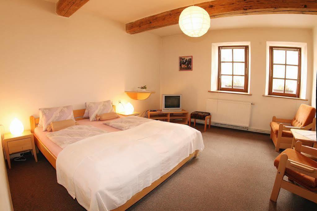 Family Hotell Domažlice Exteriör bild